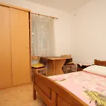 Appartement Seaside Secluded Cove Smokvina, Hvar - 9501 *