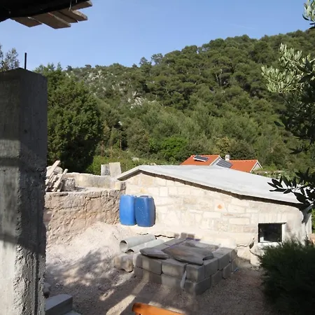 Apartment Seaside Secluded Apartments Cove Smokvina, Hvar - 9501