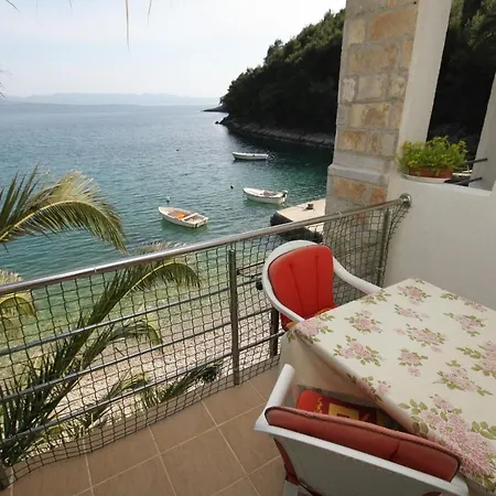 Seaside Secluded Apartments Cove Smokvina, Hvar - 9501 Apartment *