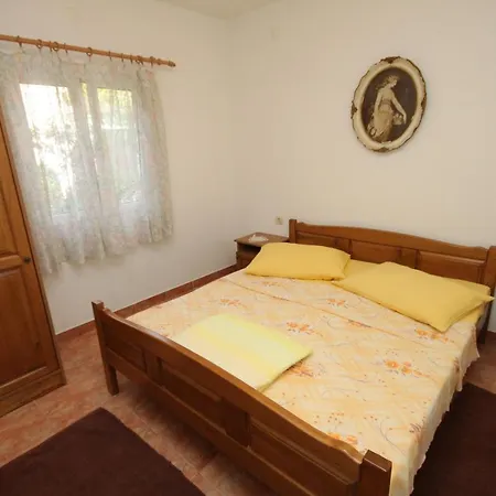 Seaside Secluded Apartments Cove Smokvina, Hvar - 9501 Bogomolje
