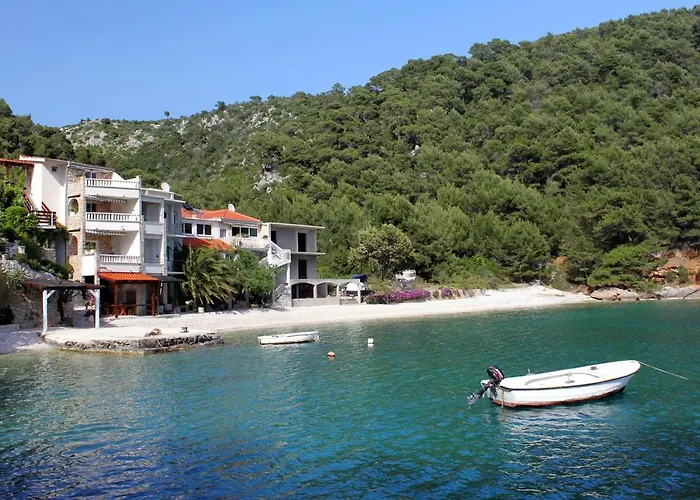 Διαμέρισμα Seaside Secluded Cove Smokvina, Hvar - 9501 *