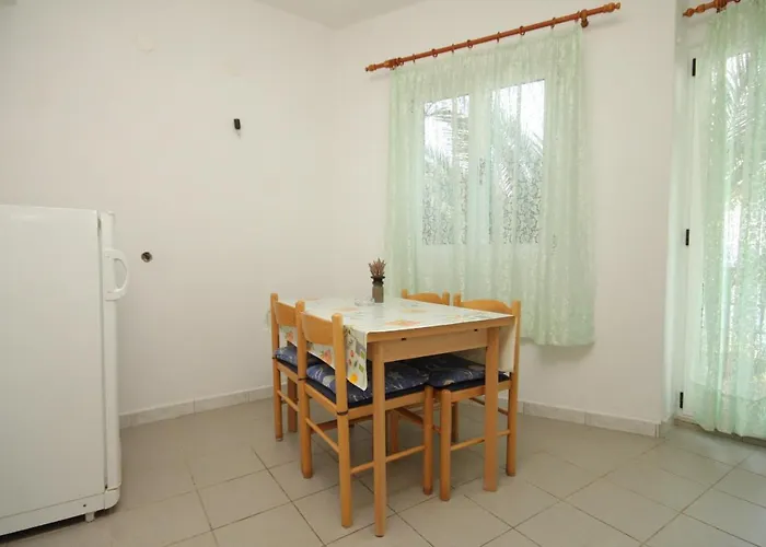 Διαμέρισμα Seaside Secluded Cove Smokvina, Hvar - 9501 *